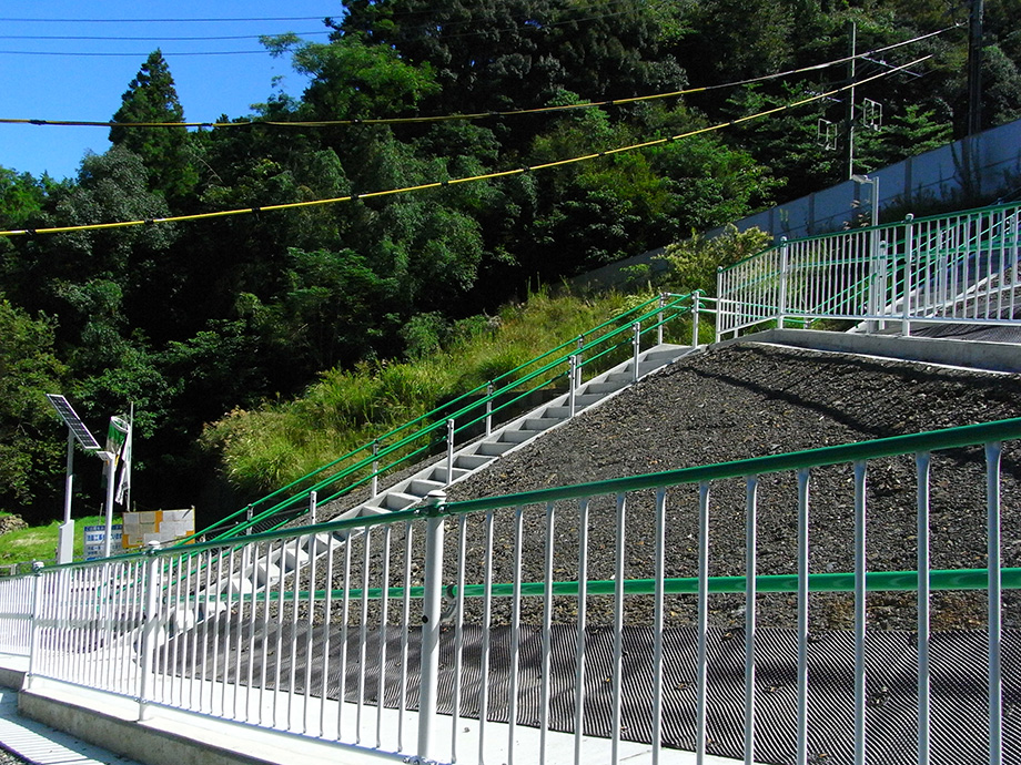 フレックスロープ柵の施工実績写真3