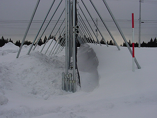 積水樹脂株式会社 施工実績写真データベース 南ヶ丘住宅防雪柵 BP特殊(ネット) その他