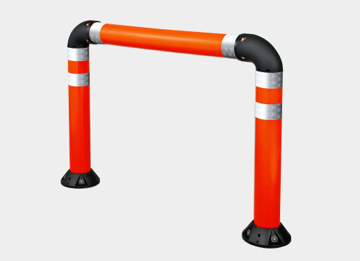 交通安全用品の車線分離標「ポールコーン」の門型複柱タイプ