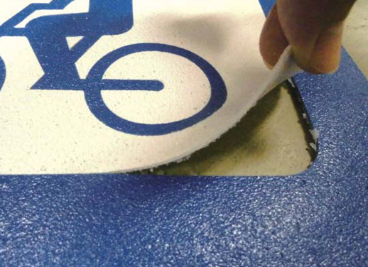貼付式路面標示材のジスラインSデザインタイプ（無鉛）路面サイン